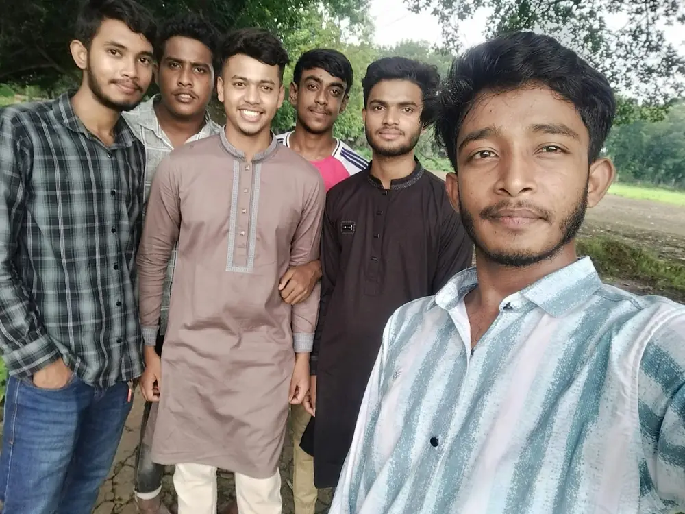Friends crowding into a selfie